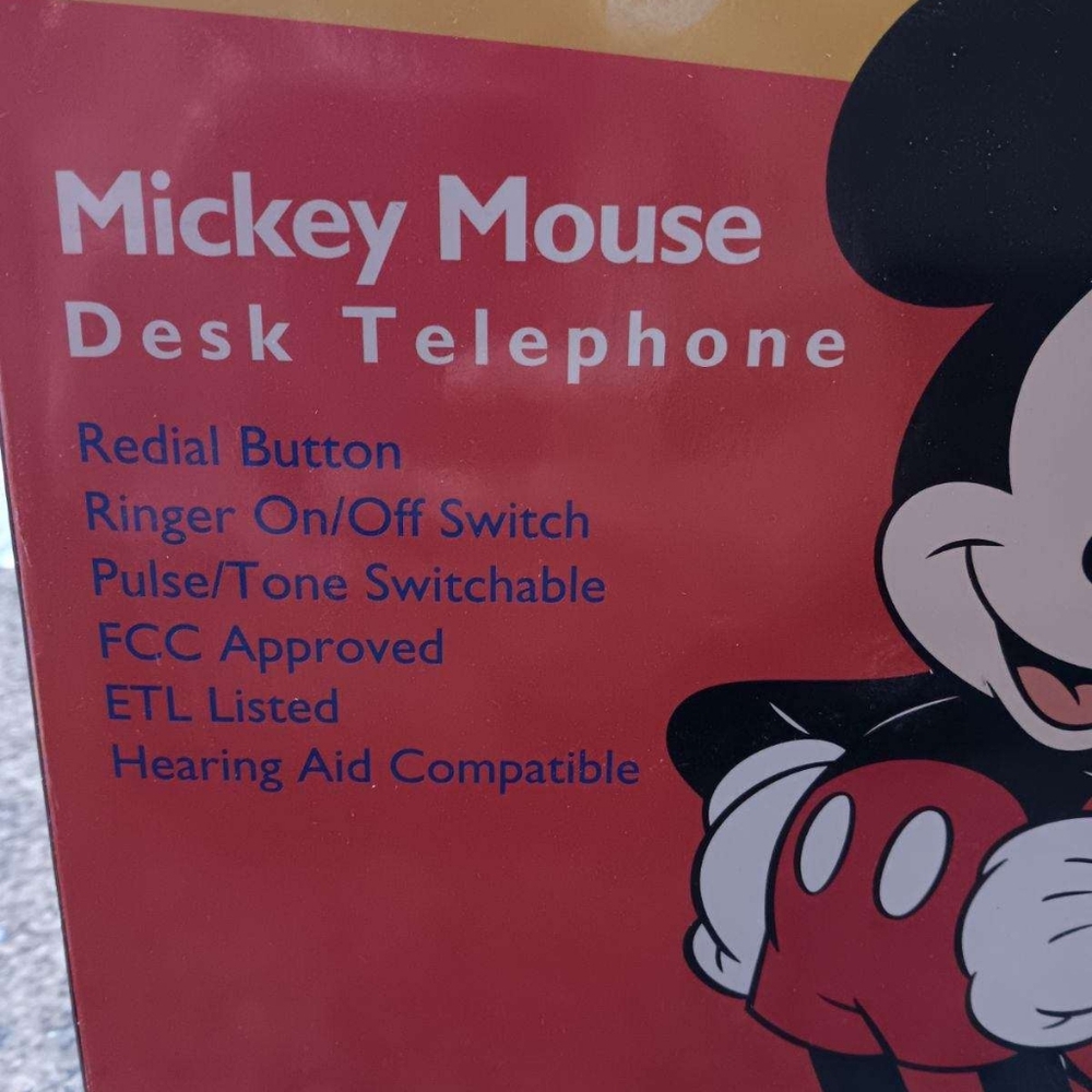 Mickey mouse phone